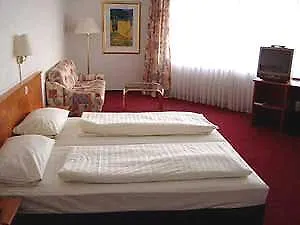 City Hotel Essen מלון 3*